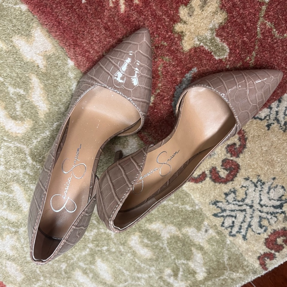 Heels - Picture 2 of 2